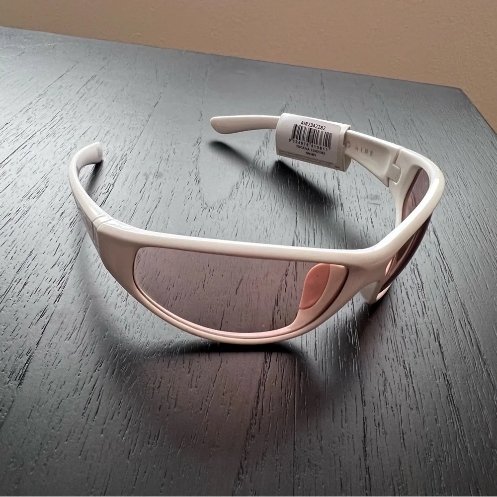 Aire Tucana - Ivory Sunglasses Unisex